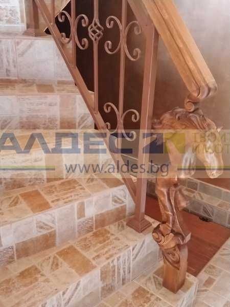 Ремонтиран, обзаведен, с две спални, в Овча Купел