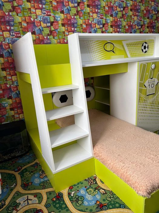 Продам детскую кроватку