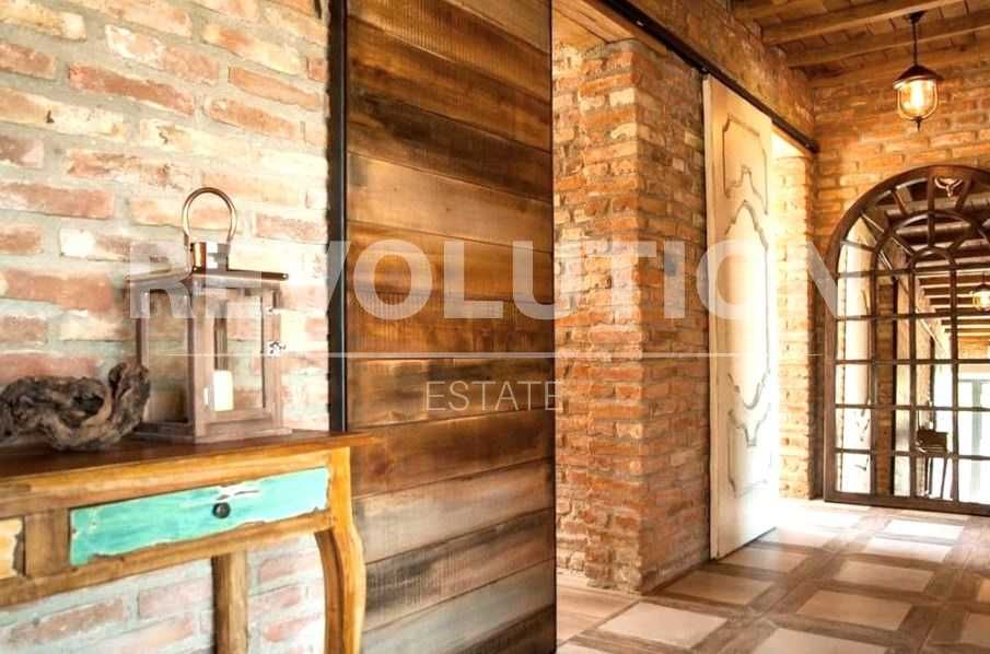 ЛУКСОЗНА къща в Св. Св. Константин и Елена// Почистване в цената!!!