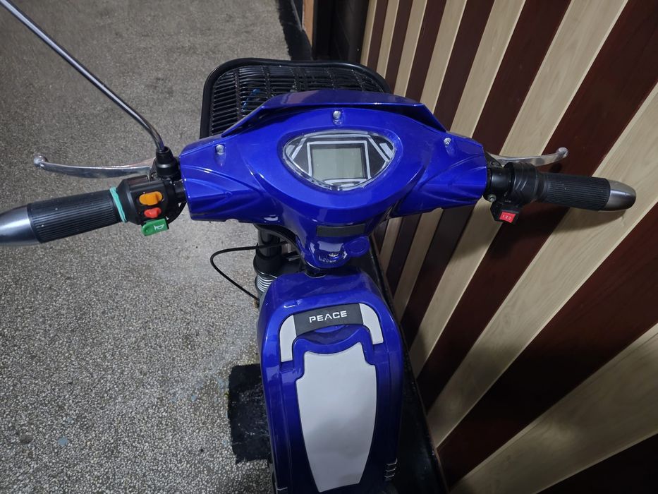 Scuter electric folosit foarte putin