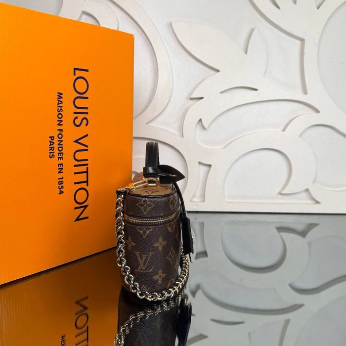 Genti Louis Vuitton Vanity Chain