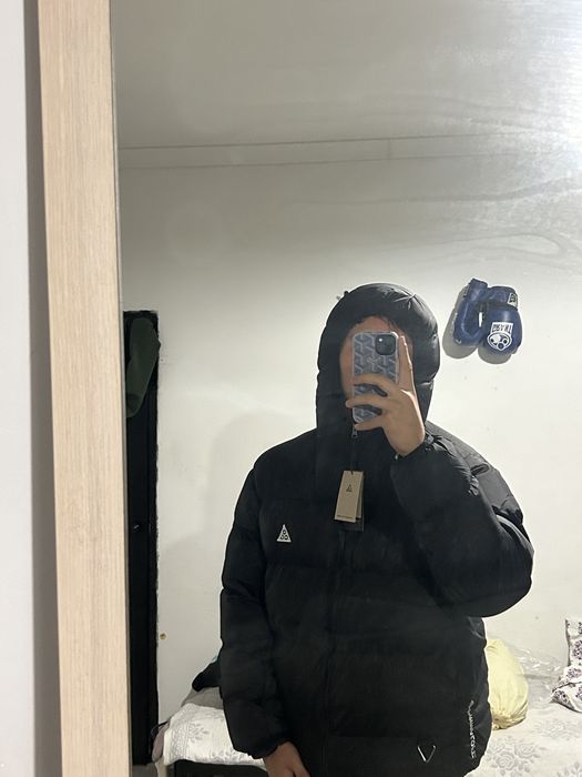 Осенняя Куртка Nike Acg Lunar lake
