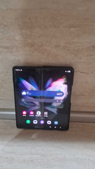 Samsung  Z fold 3