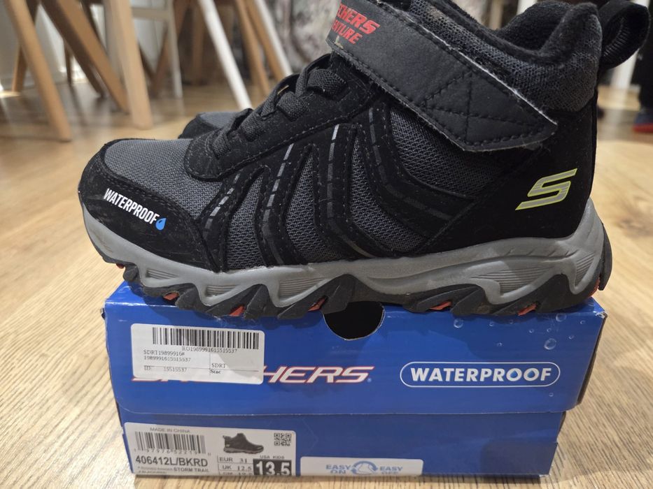 Ghete Skechers impermeabile, marimea 31
