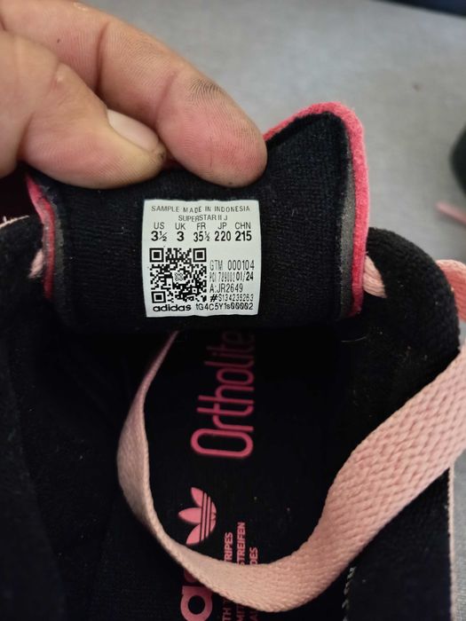 Adidași adidas Nr 36