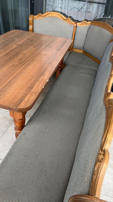 Угловой диван для кухни