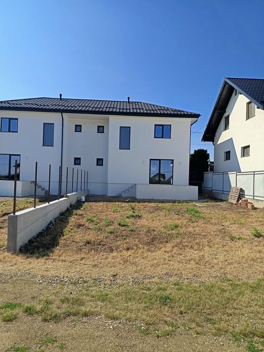 De vânzare duplex Ipotești 137000 euro