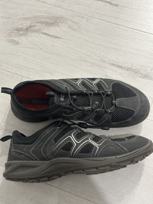 Обувь Ecco продам