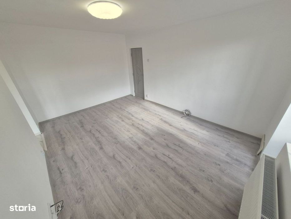 2Cam-Sagului-7 Min de Spitalul Judetean-Renovat-45MP-75.000 Euro!Neg
