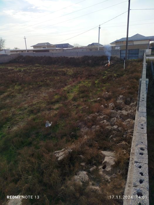 Hovli sotiladi 70 sotix