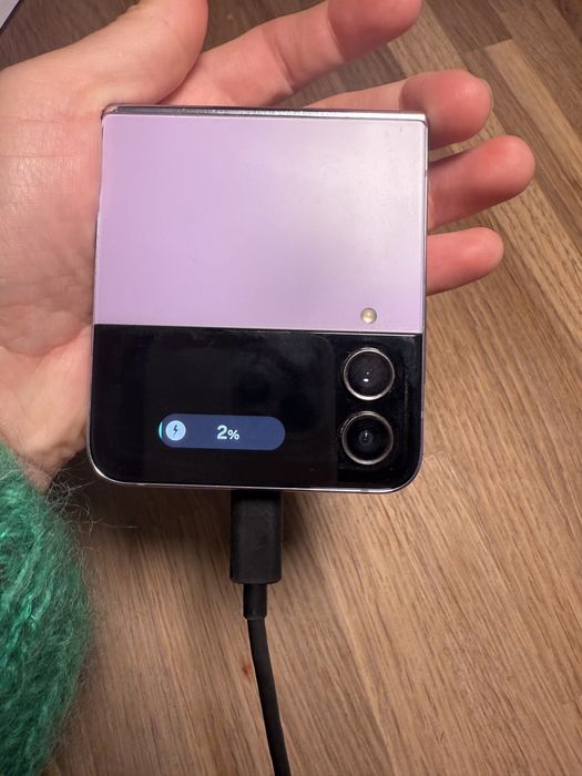 Samsung Z Flip 4 mov