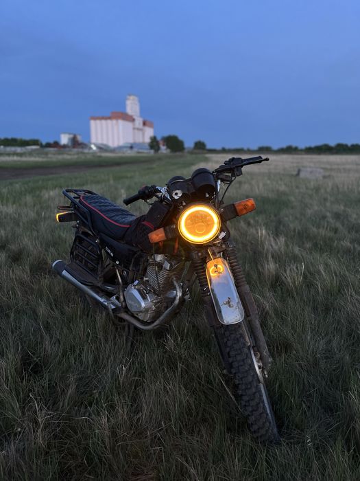 Продам мотоцикл 150 куб 250000