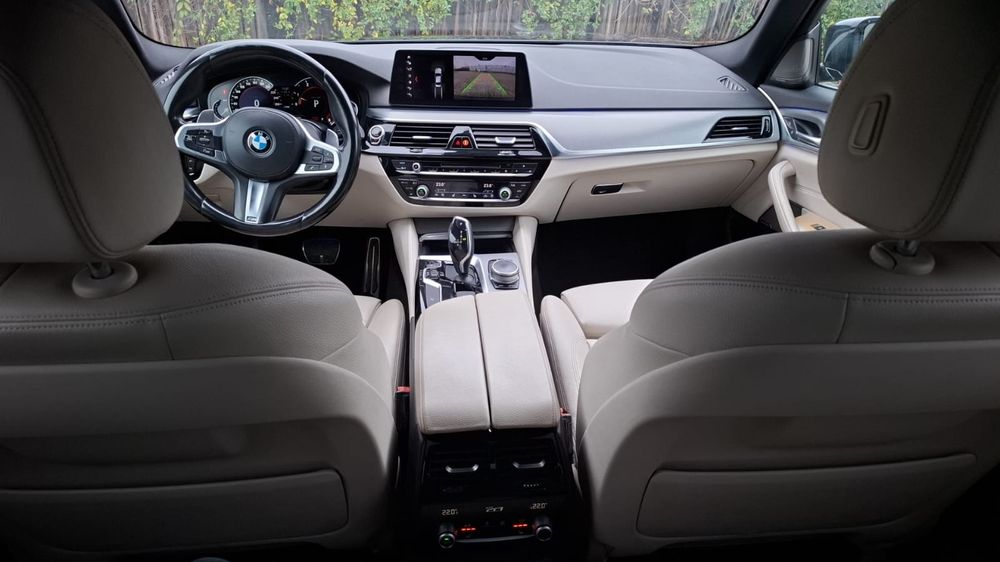 BMW seria 5 G30 520d xdrive paket M  Harman cameraM