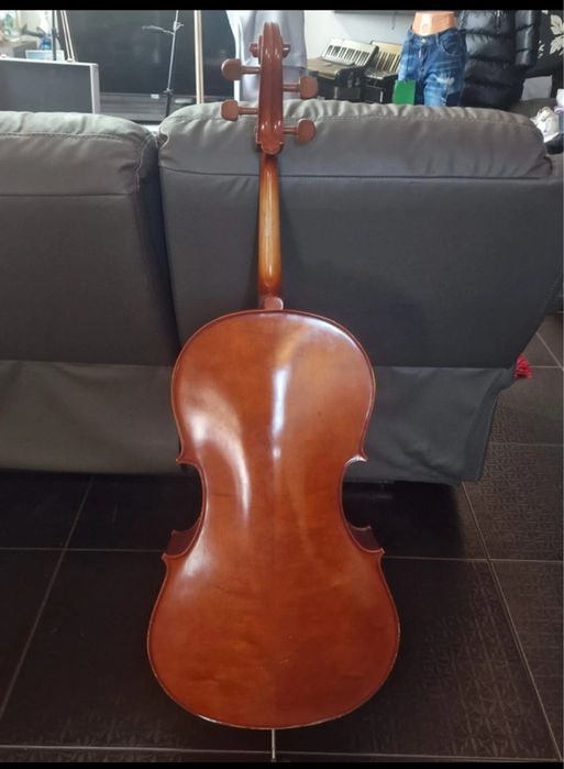 Violoncel 3/4 cu husa si arcus