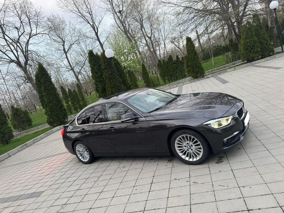 BMW Seria 3 (318d) Steptronic 2017 – 2.0 Diesel Automată