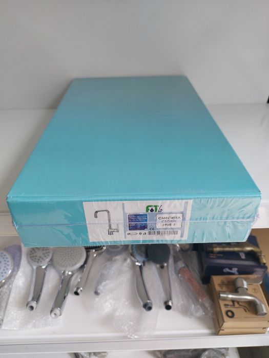 Висок смесител за кухня Фито.