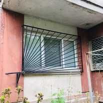 Porti metalice gard jaluzea balustrade grilaje