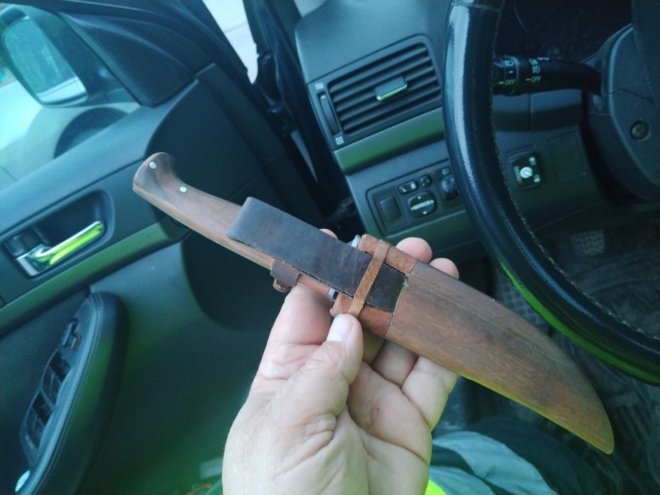 Нож на майстор Любомир Дудев