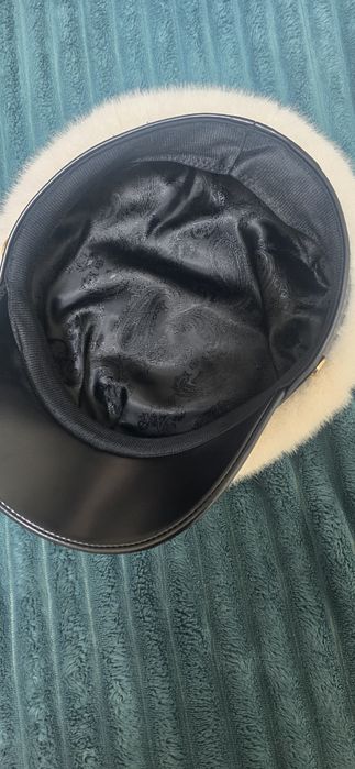 Продаю шапку новая