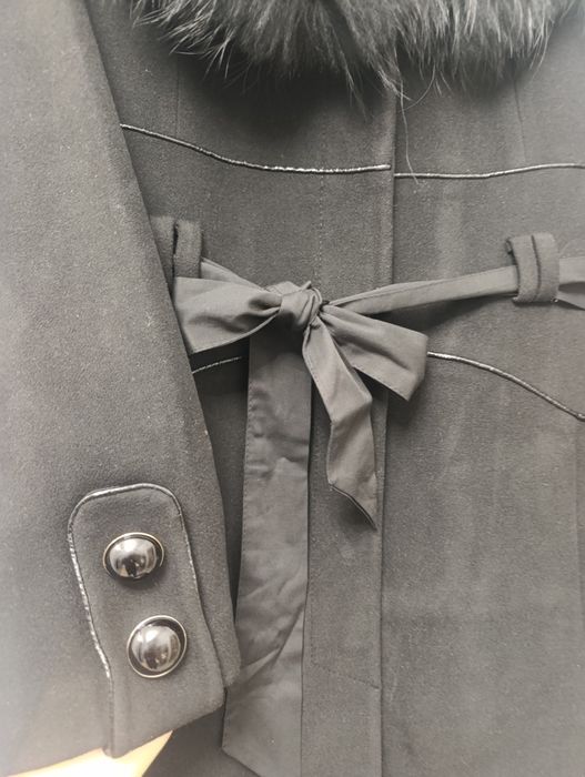 Чёрное зимнее пальто кашимир