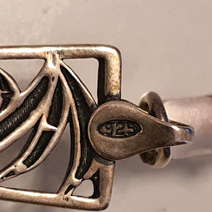 Дамска  сребърна  гривна