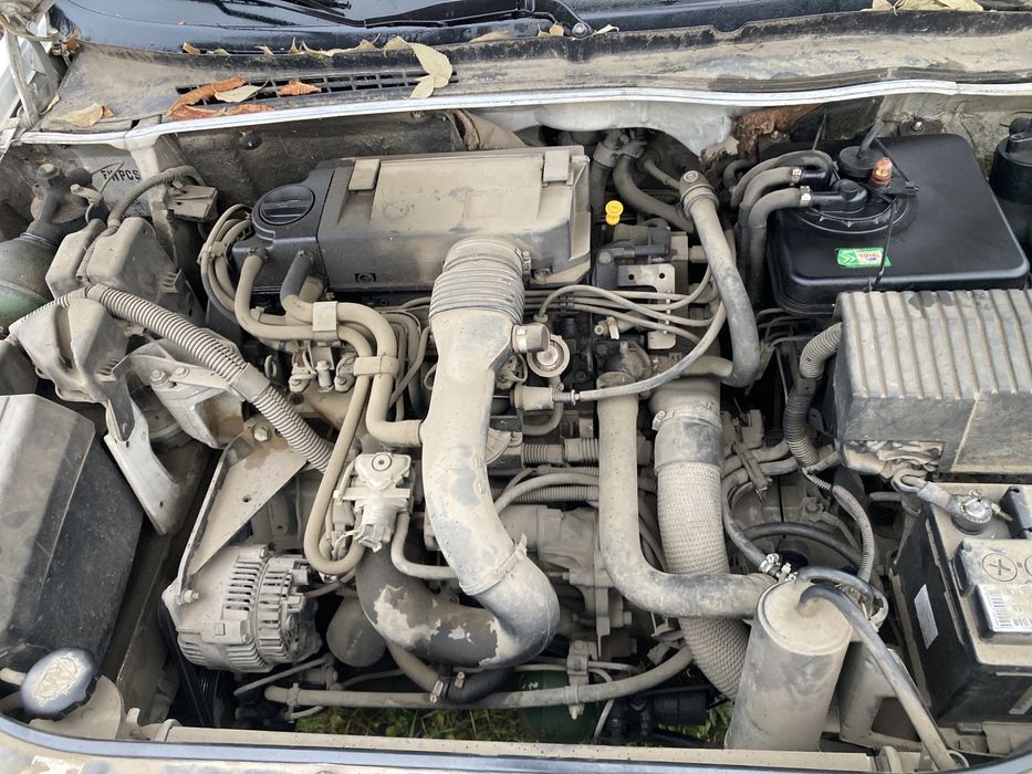 Продава се само на части CITROEN XANTIA 1.8