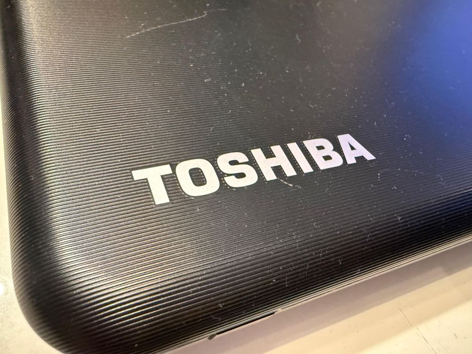 Laptop Toshiba Satellite C55D-A-5120 – Ca Nou, Neutilizat!*