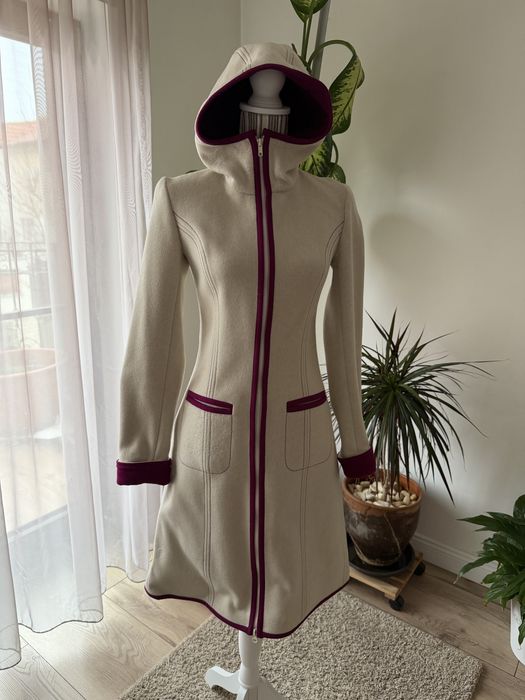 Palton 100% lana merinos fina facut in Austria