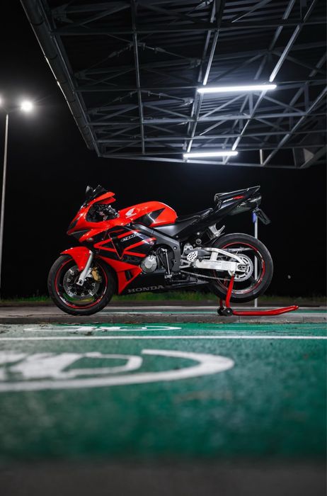 Honda CBR600RR PC37