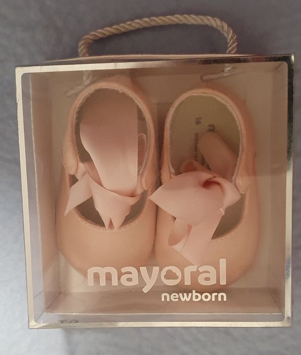 Papucei bebe botez roz pudra