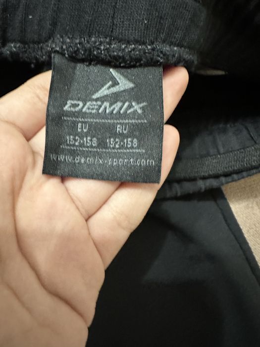 Продам спортивный костюм