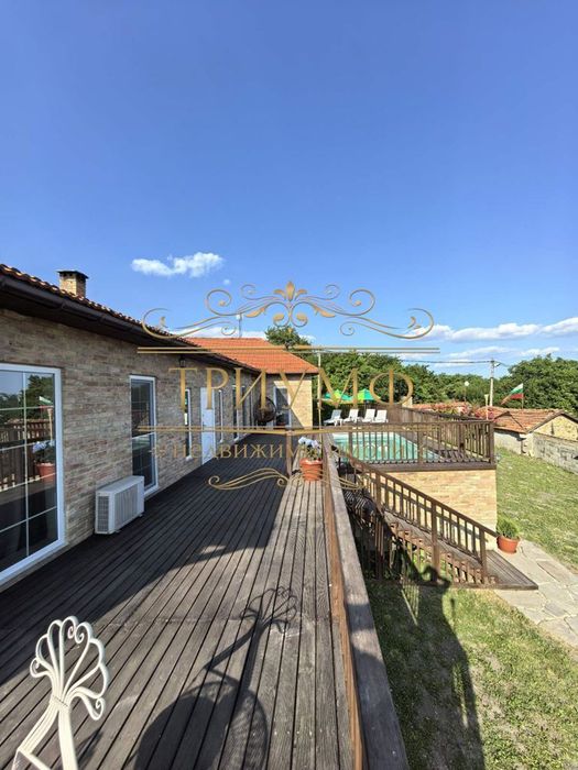 Продава се Къща в с. Баново, Област Варна - 402 кв.м за 933 €/кв.м - Снимка #1