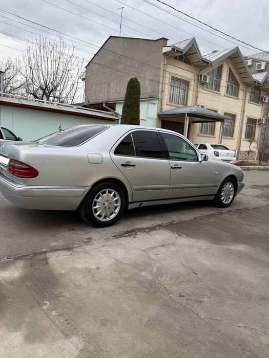 Mercades benz w210 sotiladi