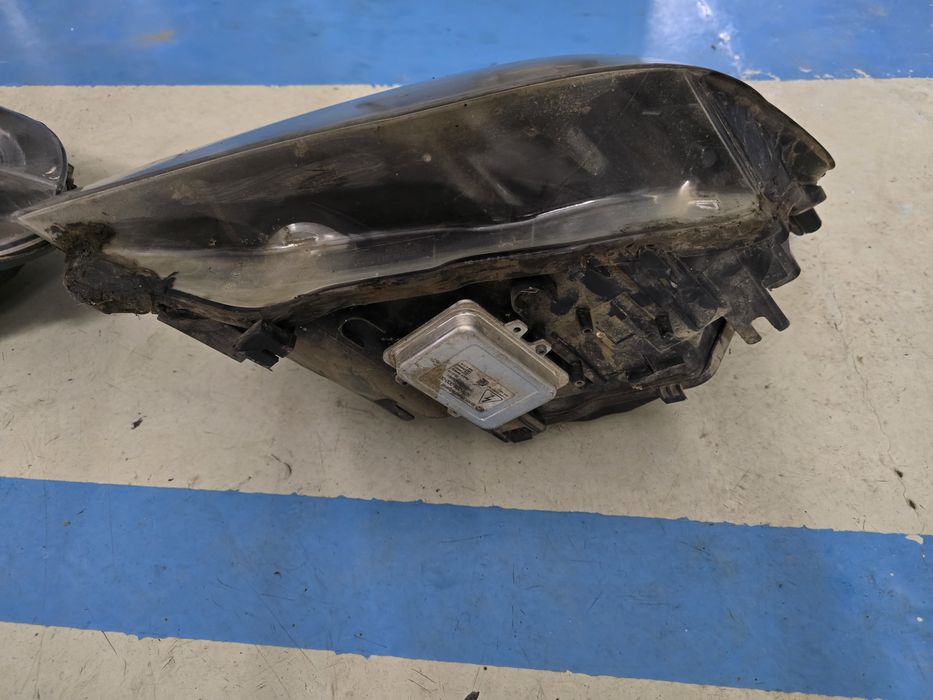 Faruri Bmw E60, E61 lci bixenon Europa
