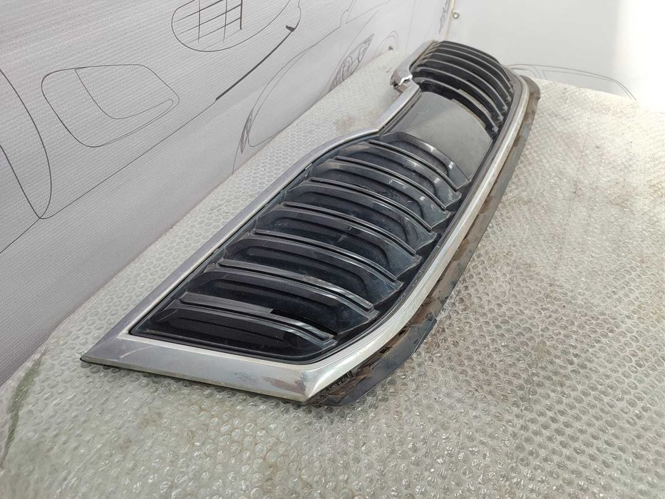 Grila Radiator Skoda Octavia (5E) Break 2013–2019 / Cod OEM 5E0853653C (4B2)