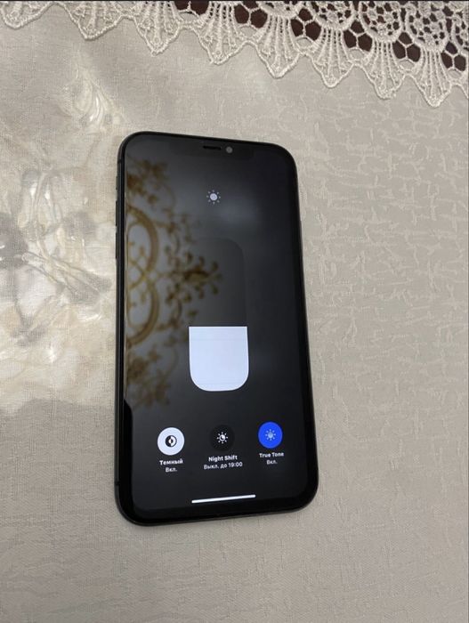 Айфон 11.               .