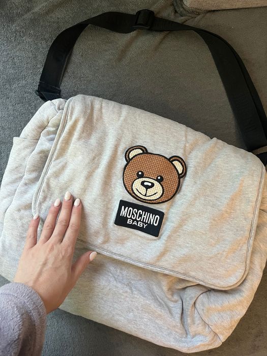 Бебешка чанта за количка love moschino