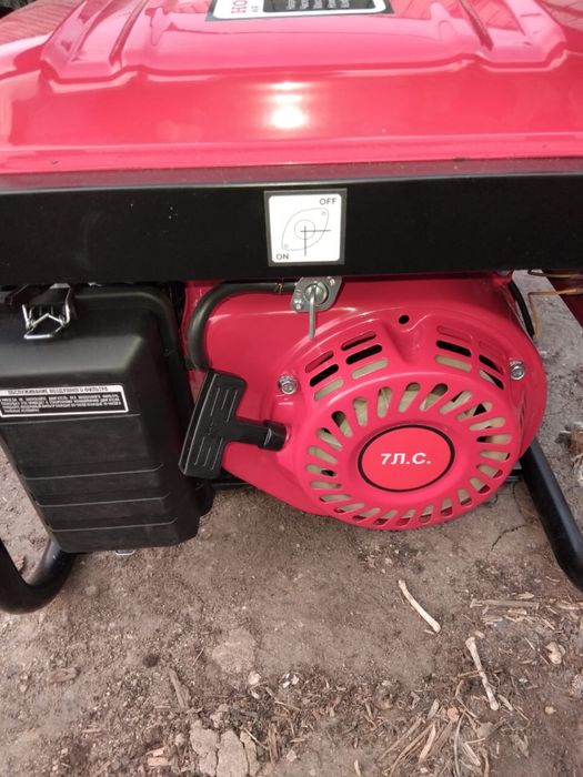 Продам новый бензиновый генератор HONDA
