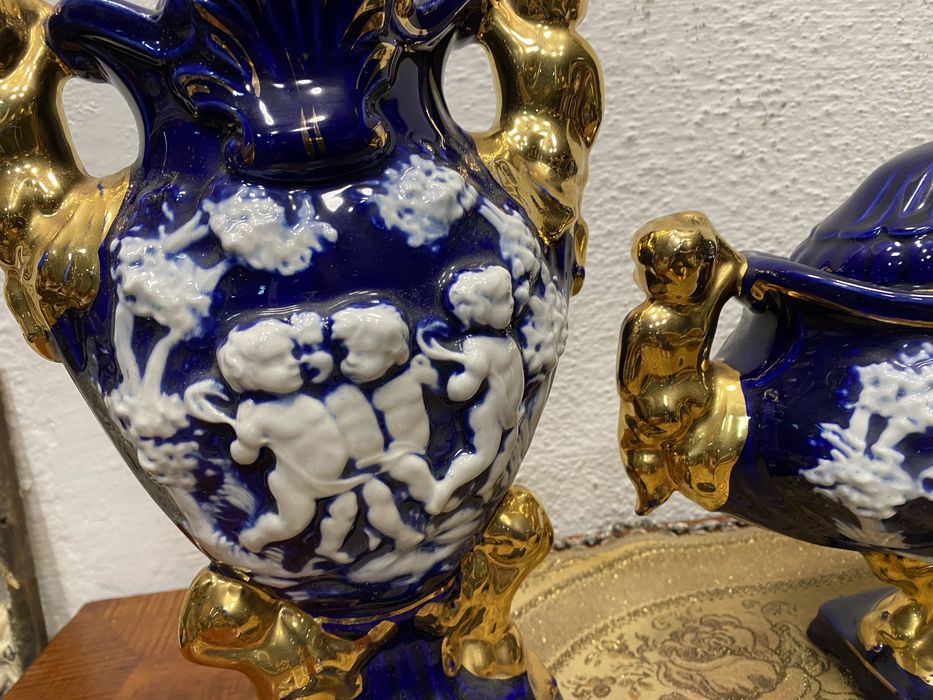 Троен порцеланов сет от италия ваза урна барок