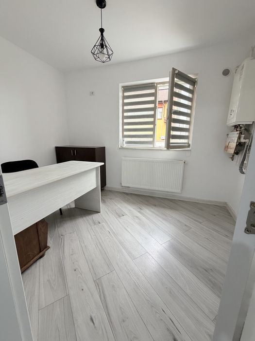 Birou / spatiu comercial de inchiriat