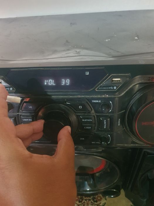 Продам колонки LG