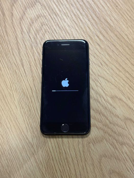 iPhone SE 2020 Black 64 GB