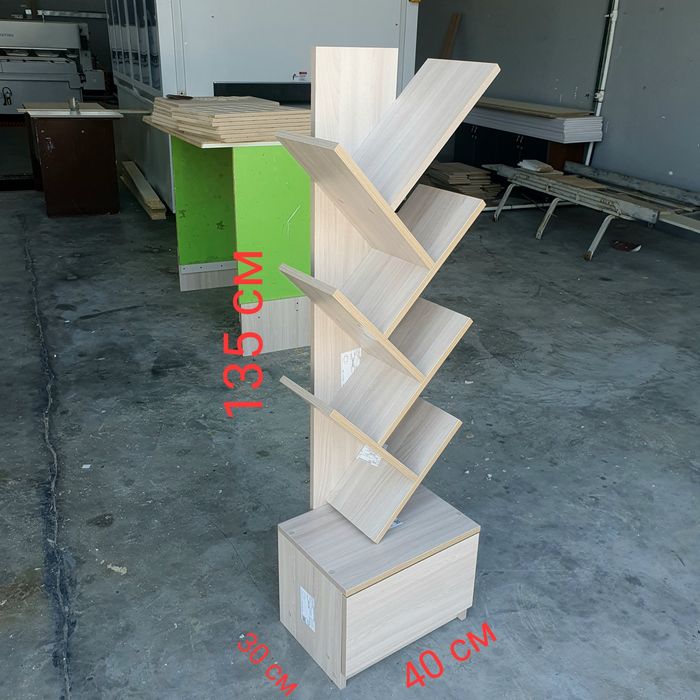 Kitob javon juda qulay