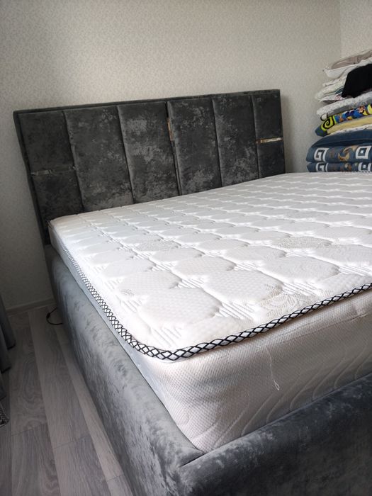 Диван двух спальный