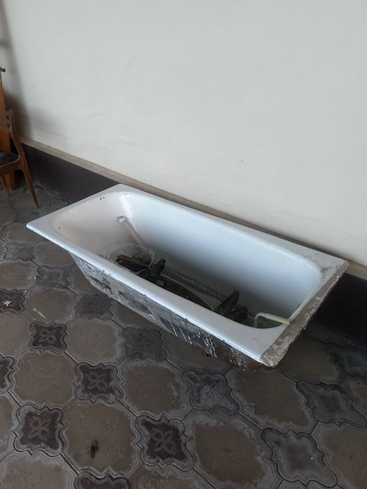 Ванна чугунная 150 см