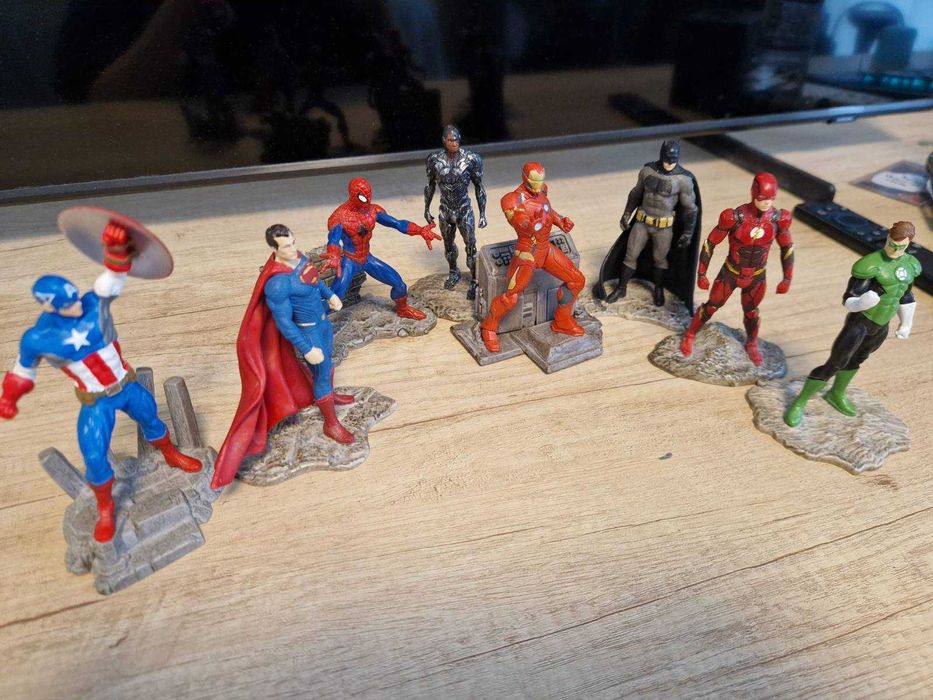 Колекция супергерои фигурки Marvel и DC – отлично състояние