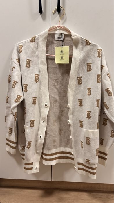 Кардиган женская.