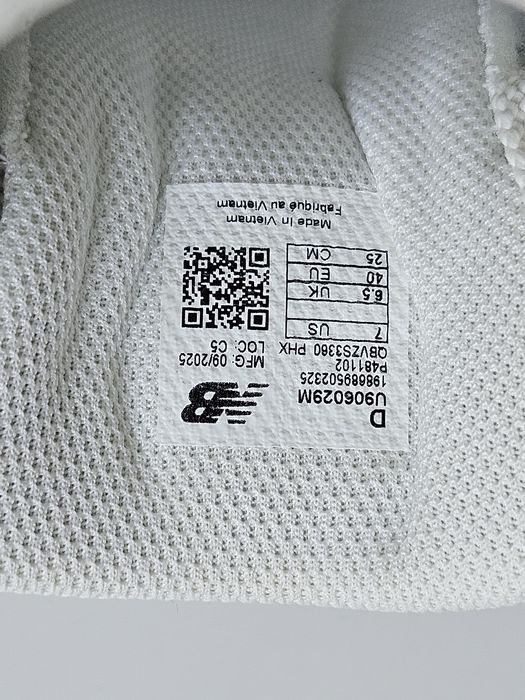 Обувки New Balance 9060 / 40 номер / НОВИ