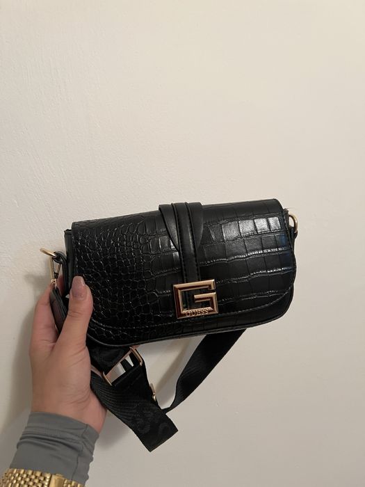 Дамска чанта Guess