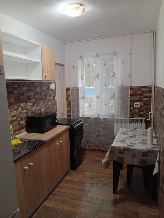 Închiriez apartament in centru